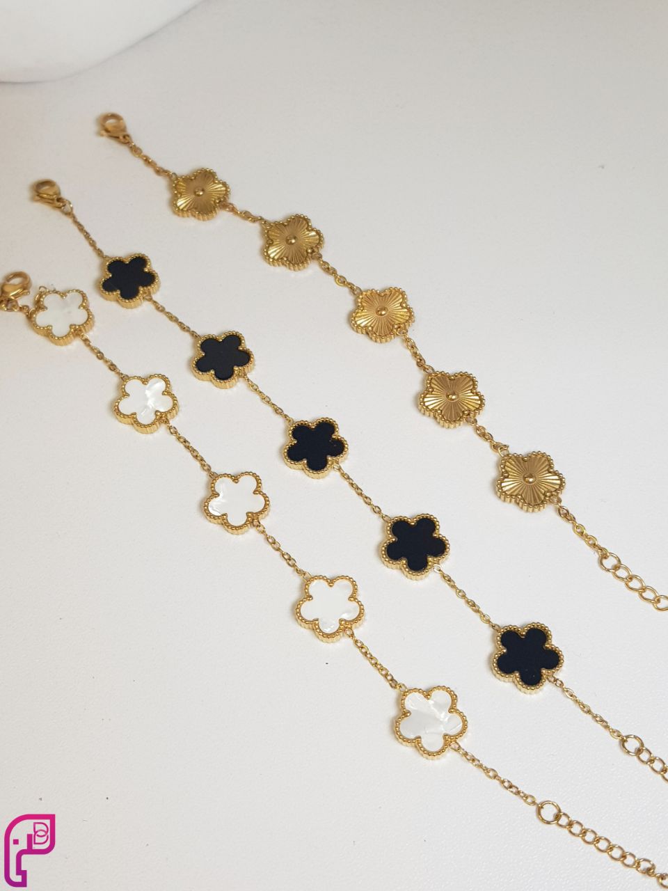 Elegant Clover Bracelet