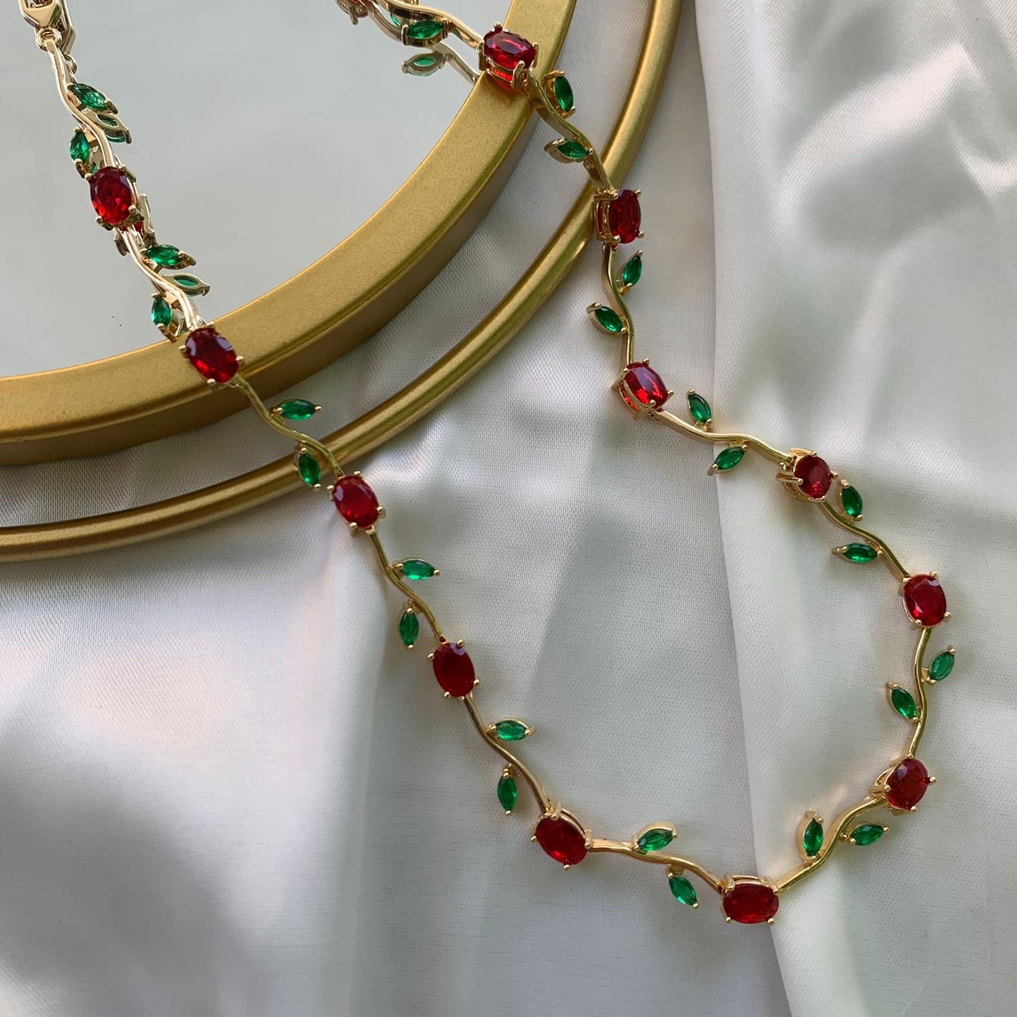 Tulip Vine Necklace
