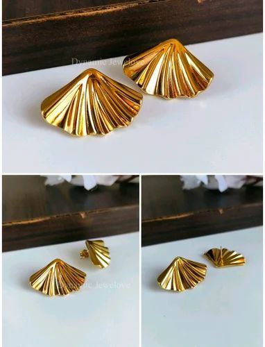 Golden Shell Earrings