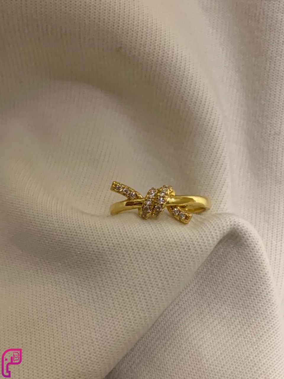 Twinkling Knot Ring