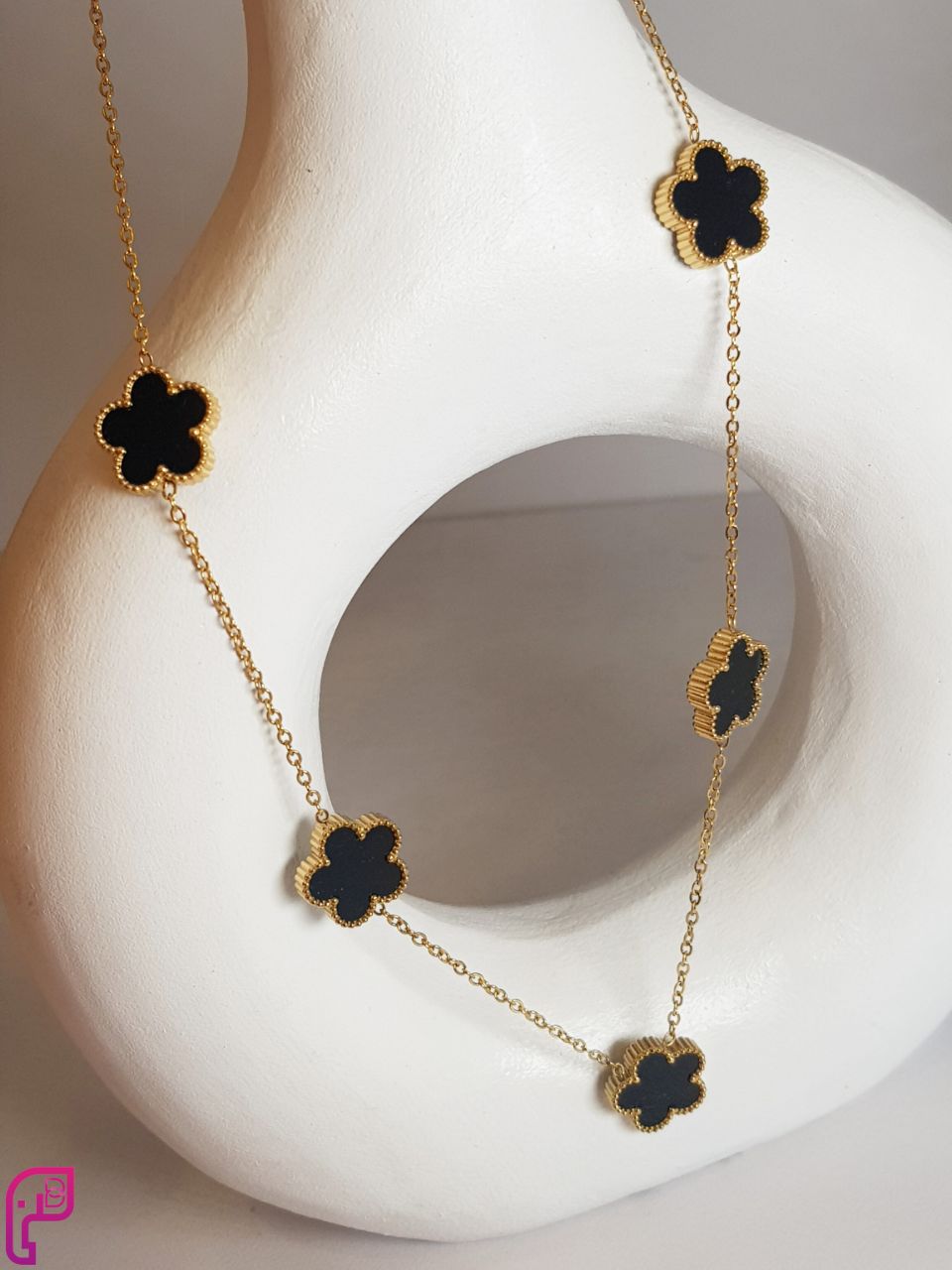 Van Cleef Flower Necklace