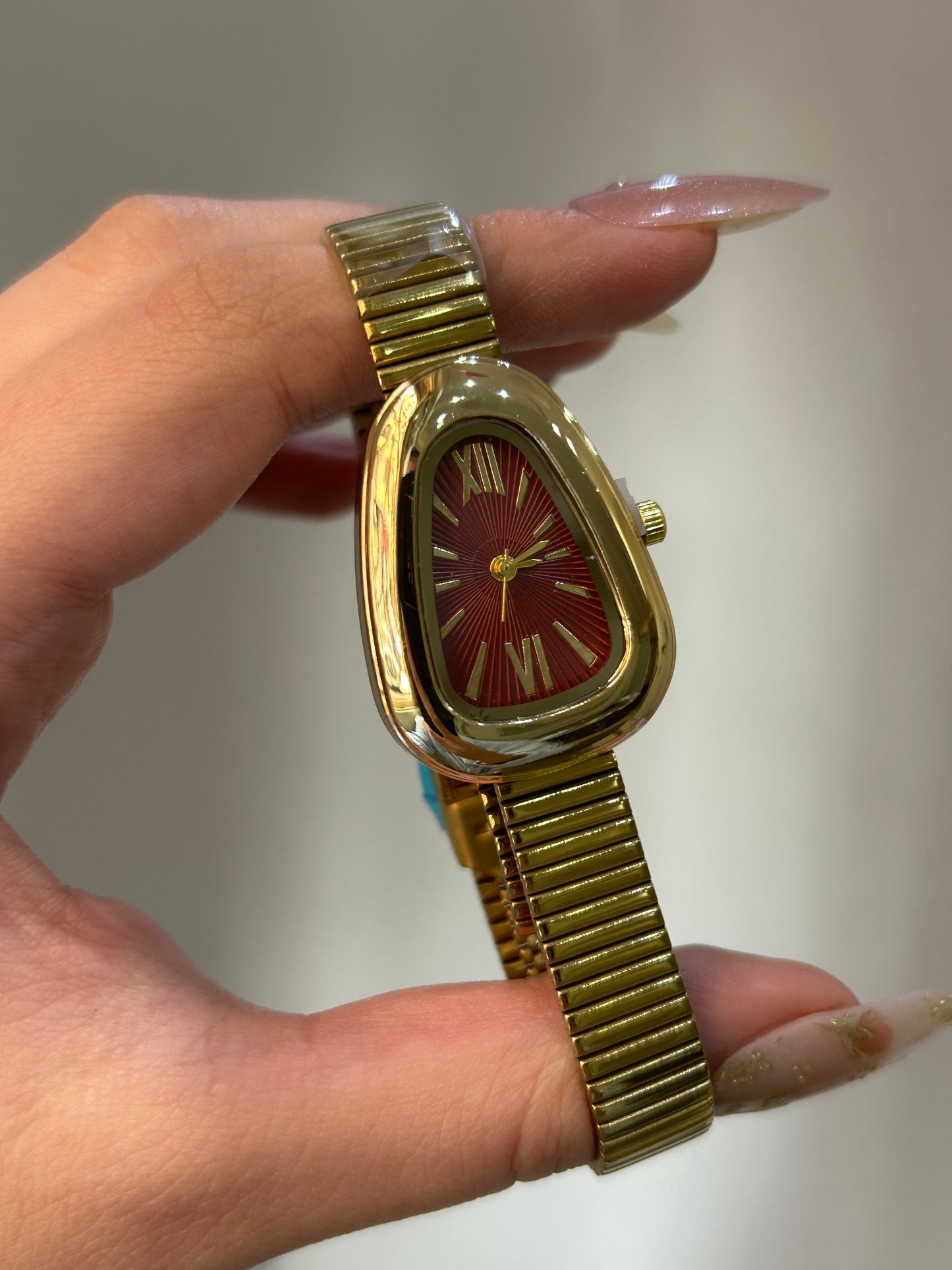 Serpentine Luxe Watch