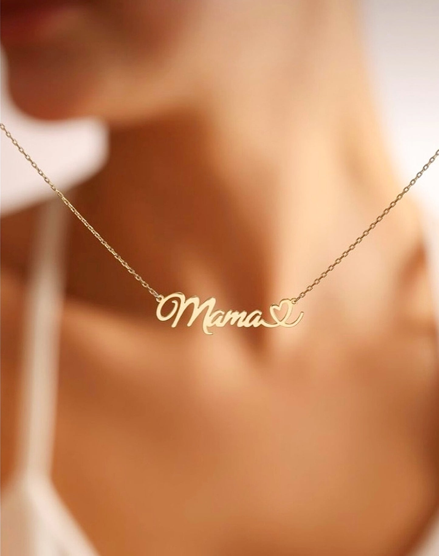Mama Necklace