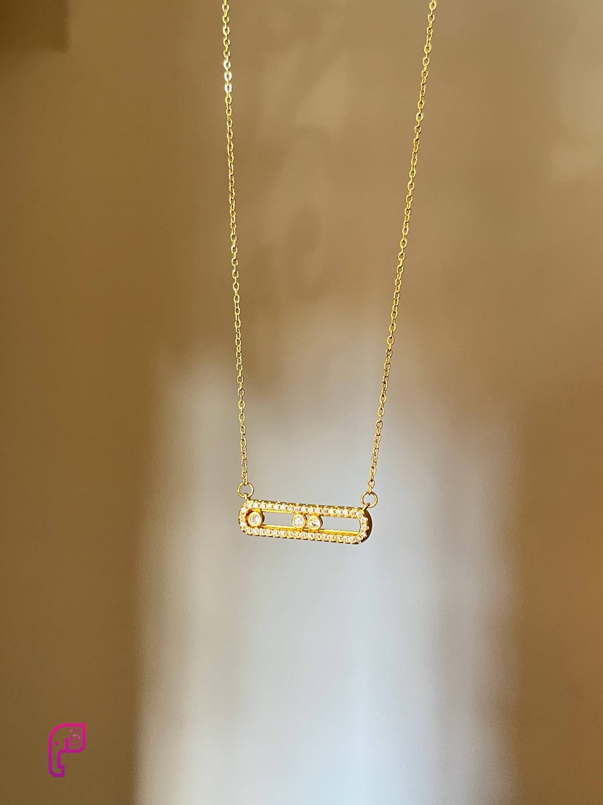 Moving Diamond Necklace