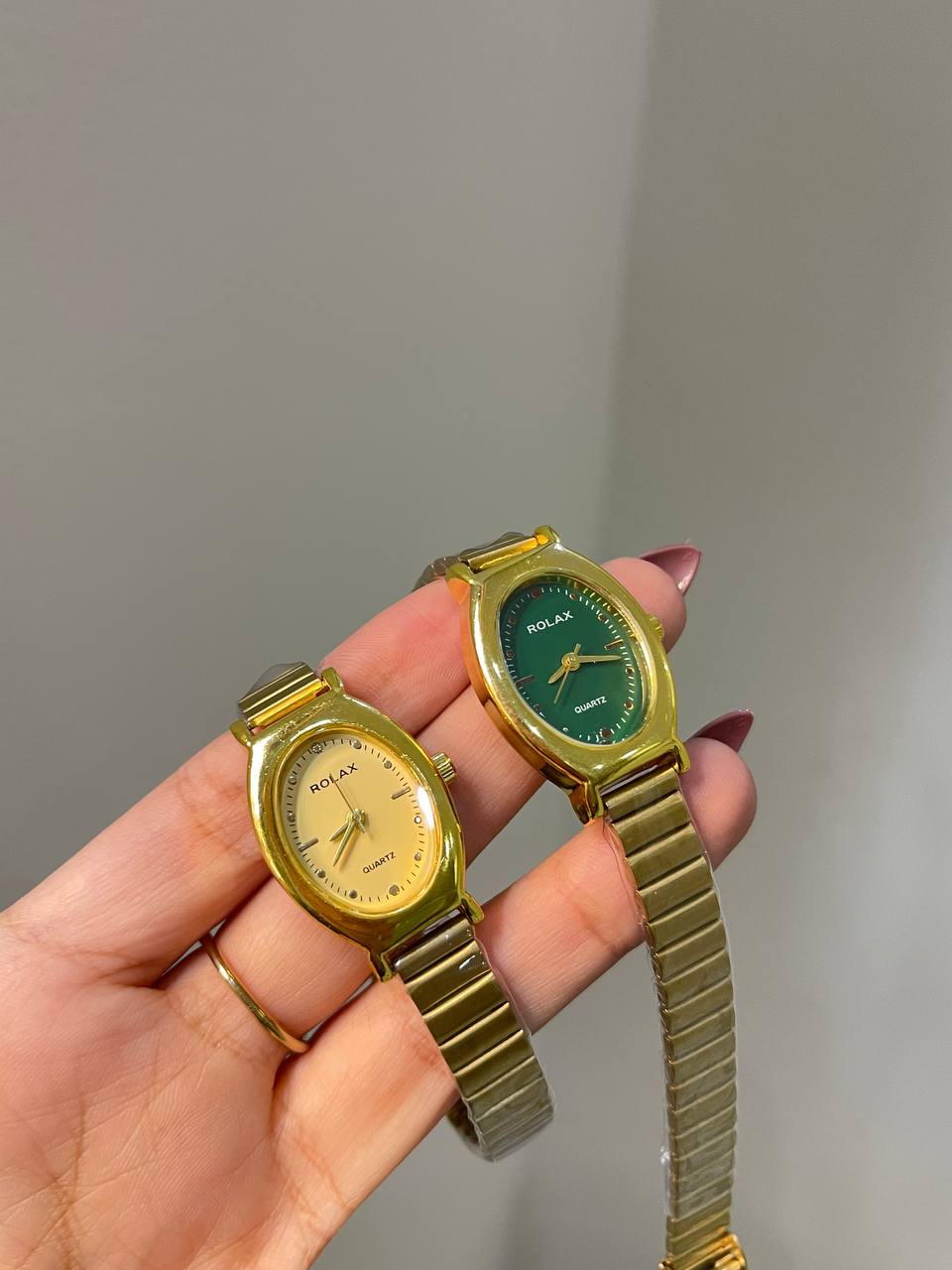 Vintage Oval Quartz Watch