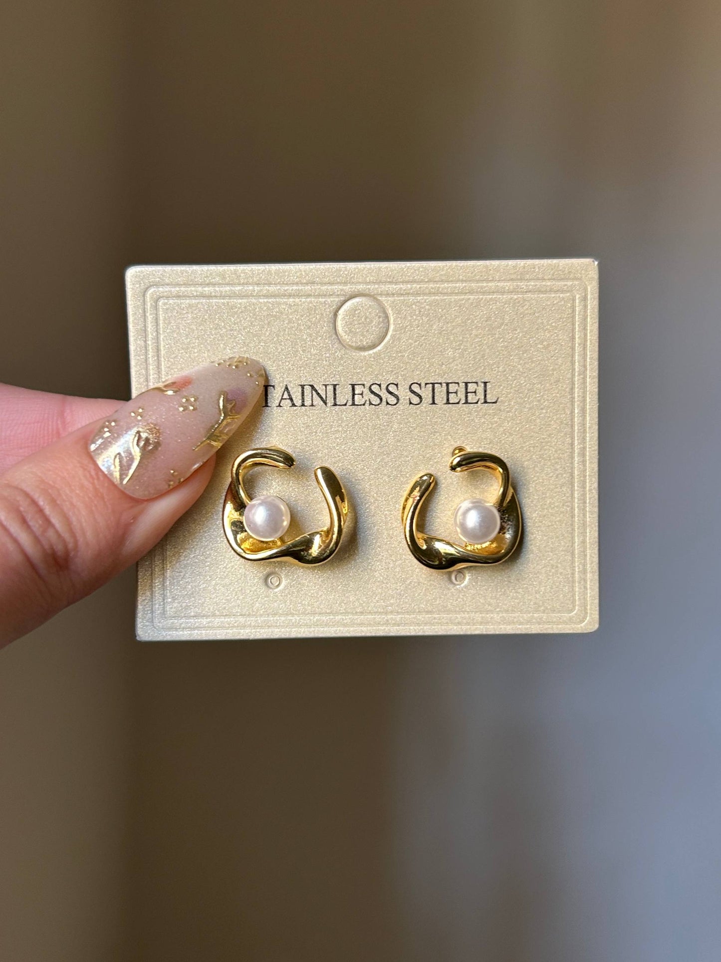 Graceful Pearl Curve Studs