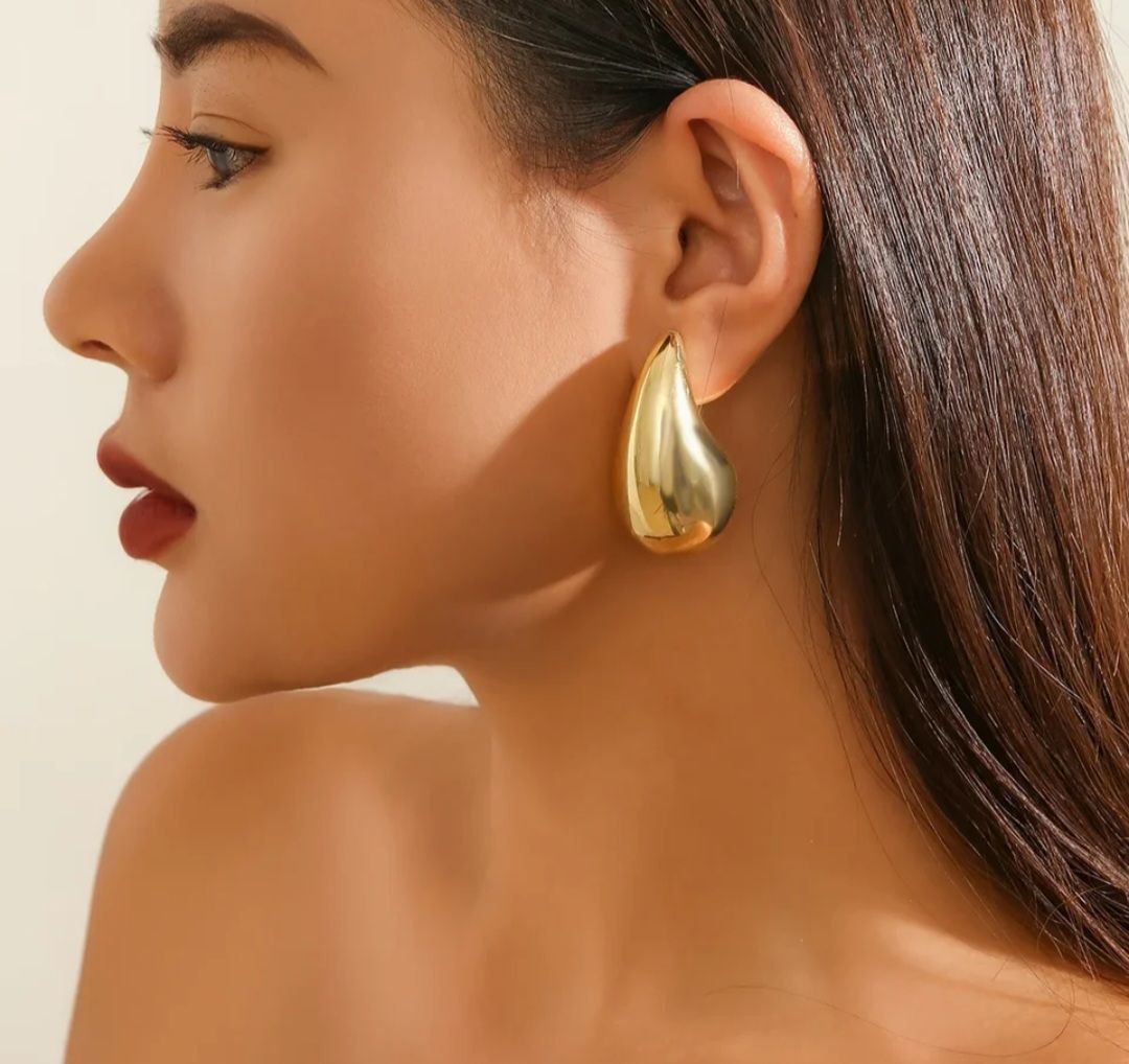 Bold High-Shine Teardrops