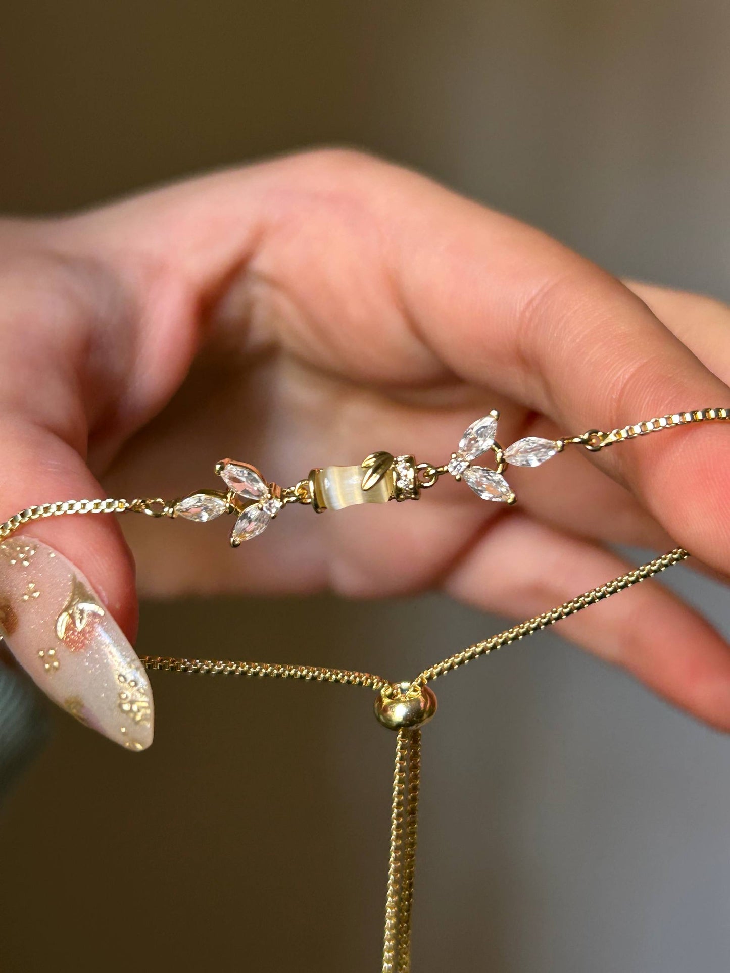 Sparkling Leaf Marquise Bracelet