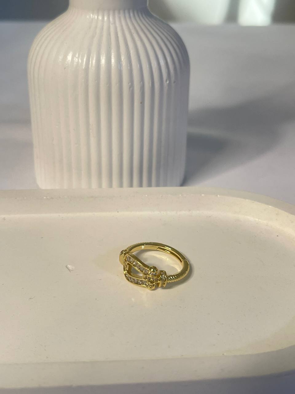 Royal Buckle Zircon Ring