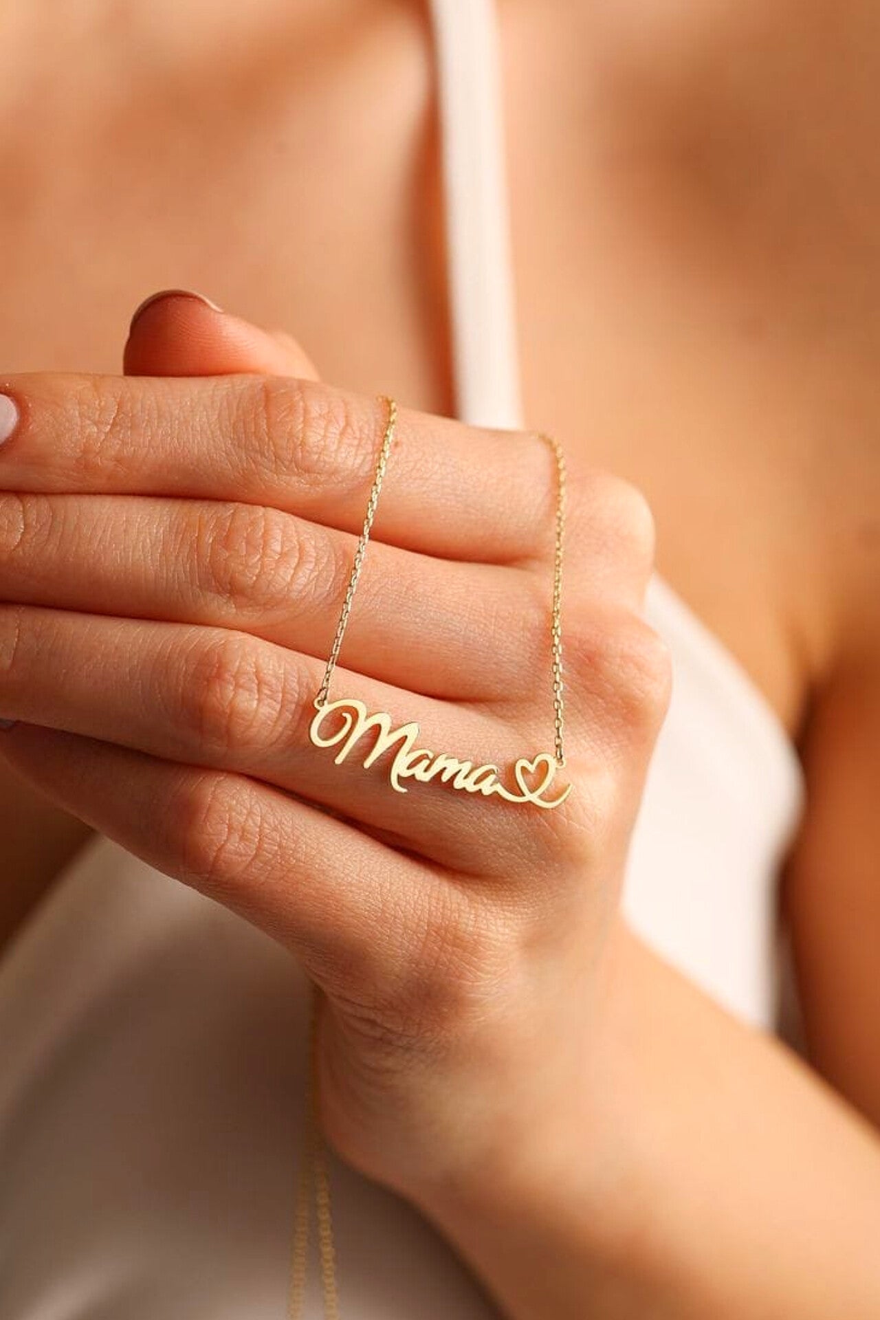 Mama Necklace