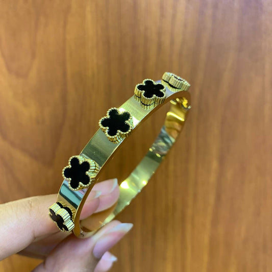 Floral Motif Bangle