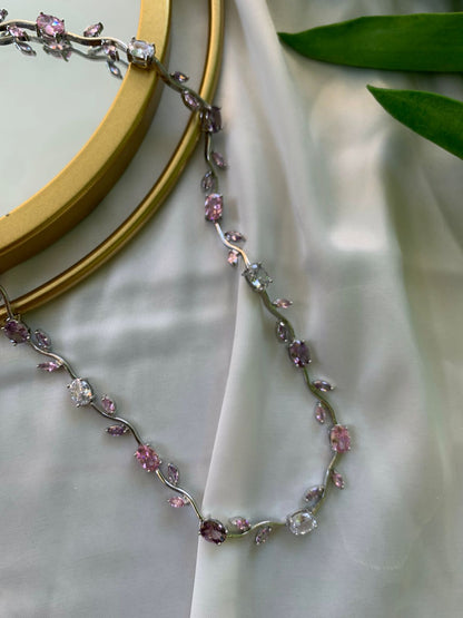 Tulip Vine Necklace