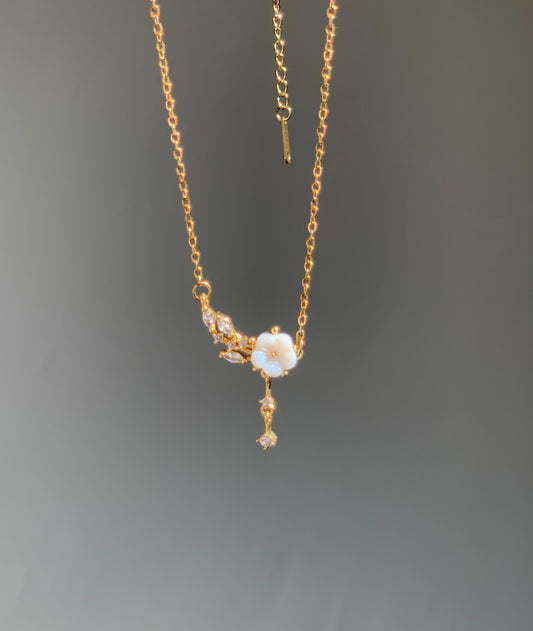 Floral Whisper Necklace