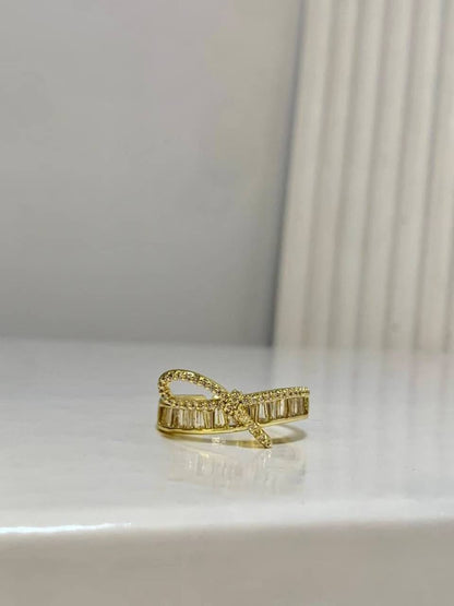 Sparkle Knot Ring