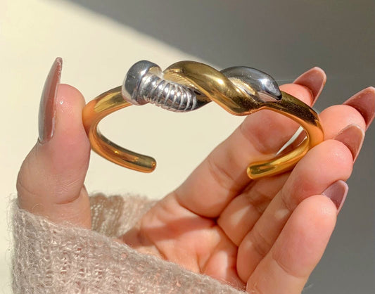 Knot of Unity Bracelet