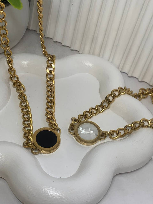 Chic Reversible Necklace