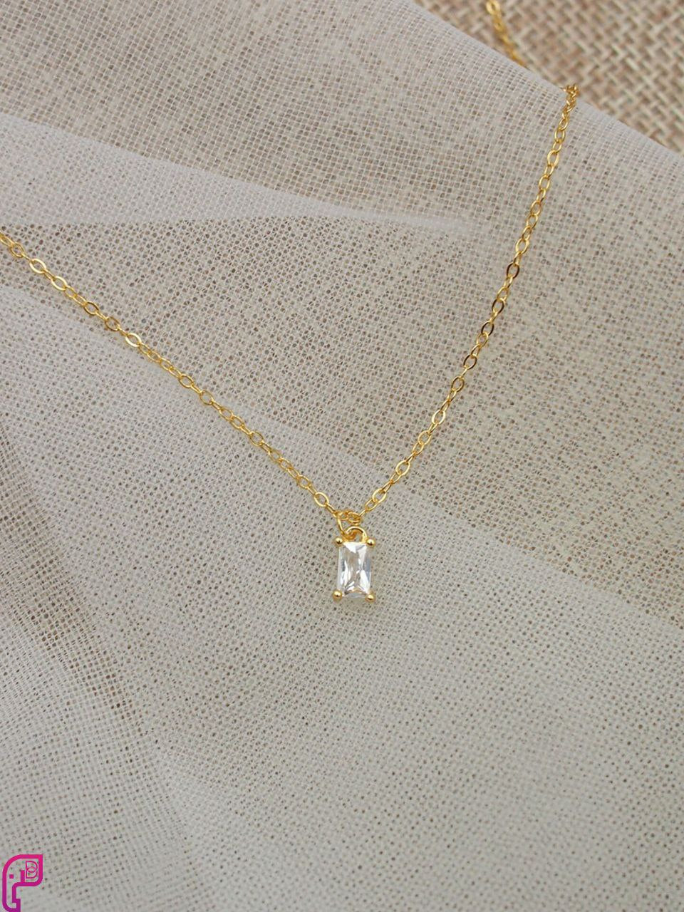 Chic Solitaire Necklace