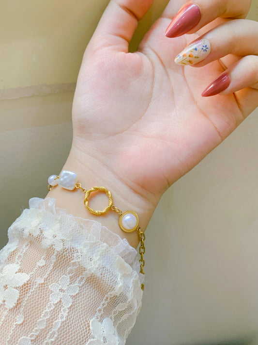 Baroque Pearl Bracelet