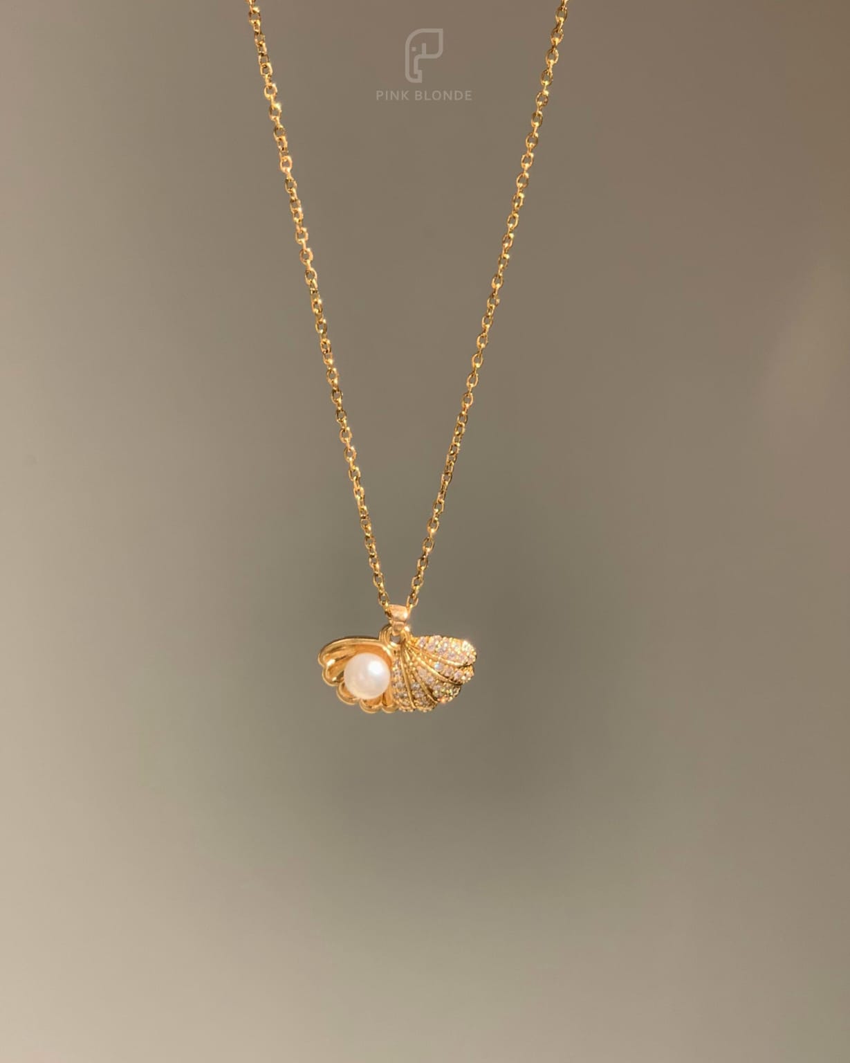 Pearl Clam Shell Necklace