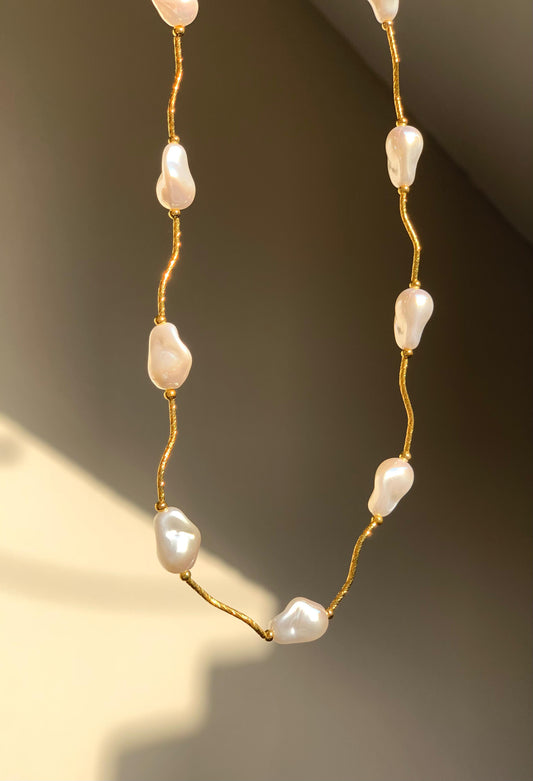 Wave Pearl Necklace