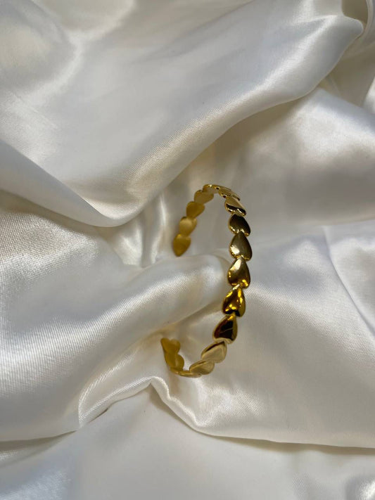 Endless Hearts Bracelet