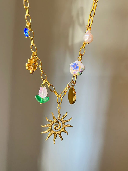 Golden Charm Cascade