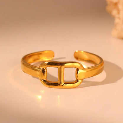 Golden Link Ring
