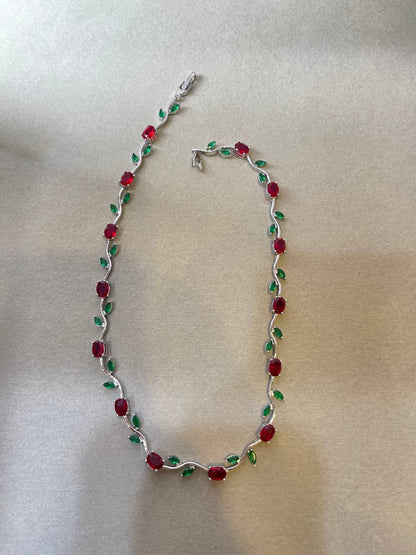 Tulip Vine Necklace