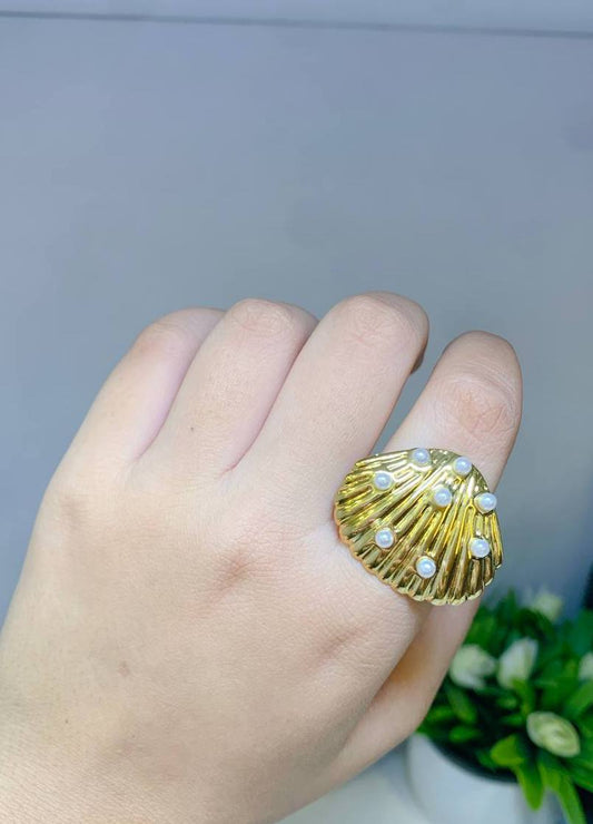 Ocean Muse – Adjustable Shell Ring