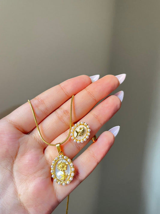 Golden Floral Pearl Set