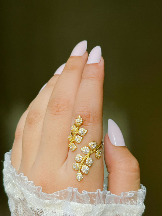 Gilded Glamour Ring