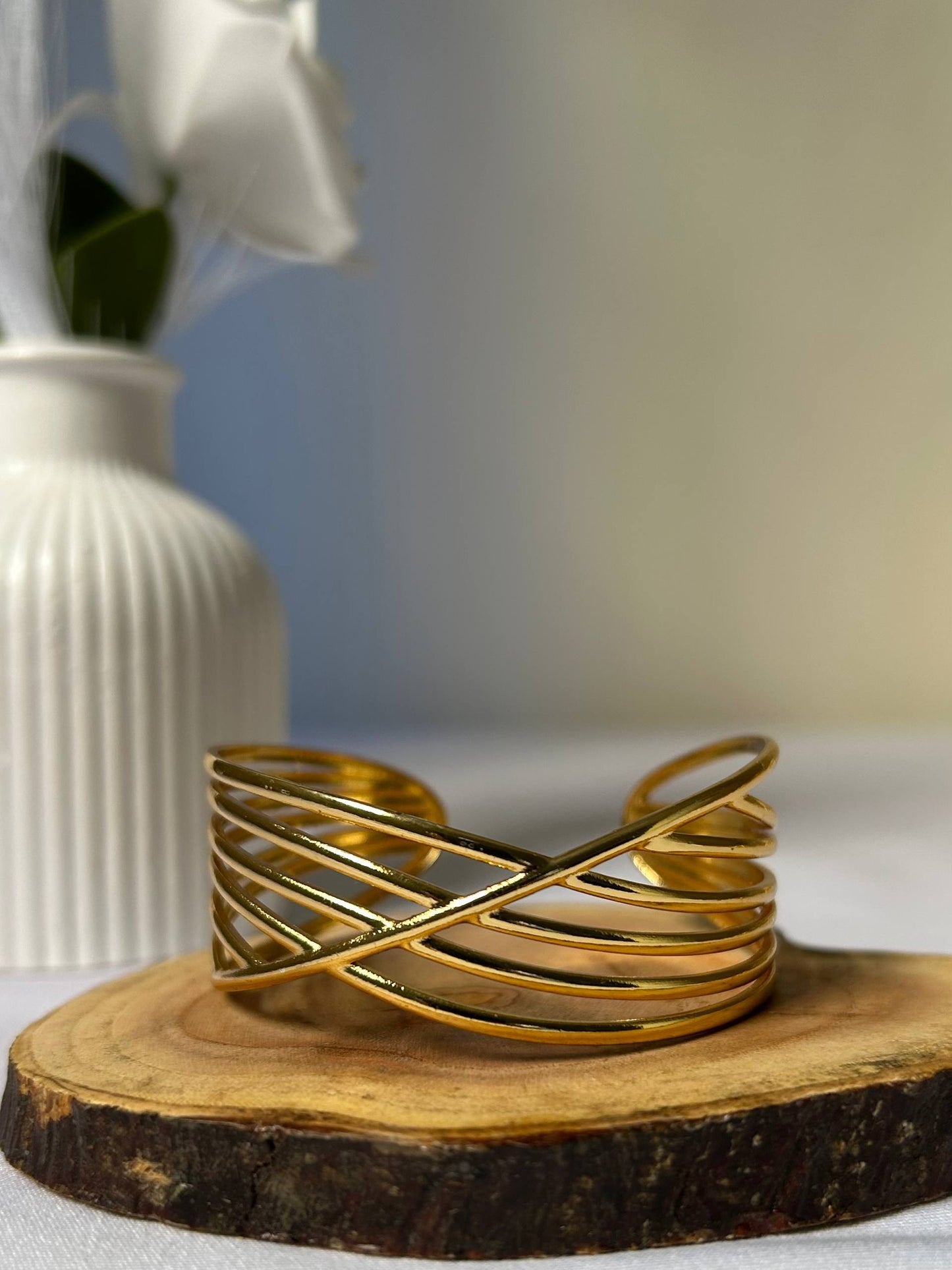 Intertwined Infinity Gold Cuff
