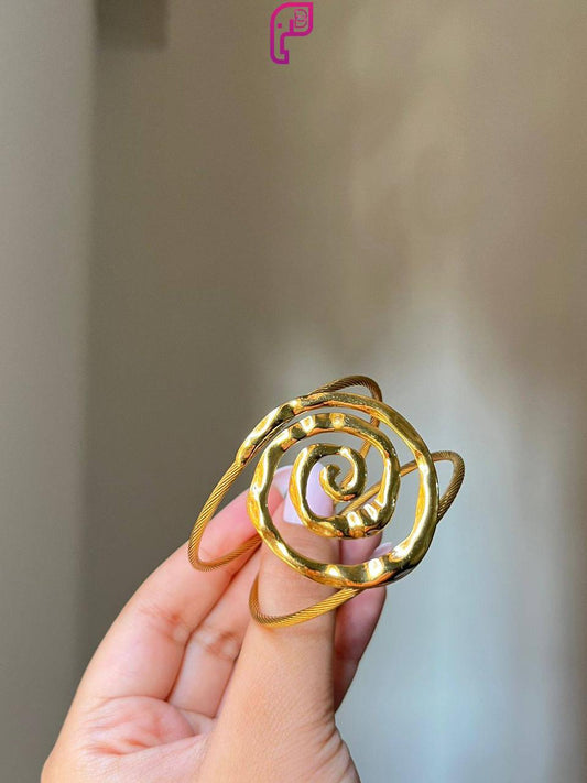 Moana Spiral Cuff