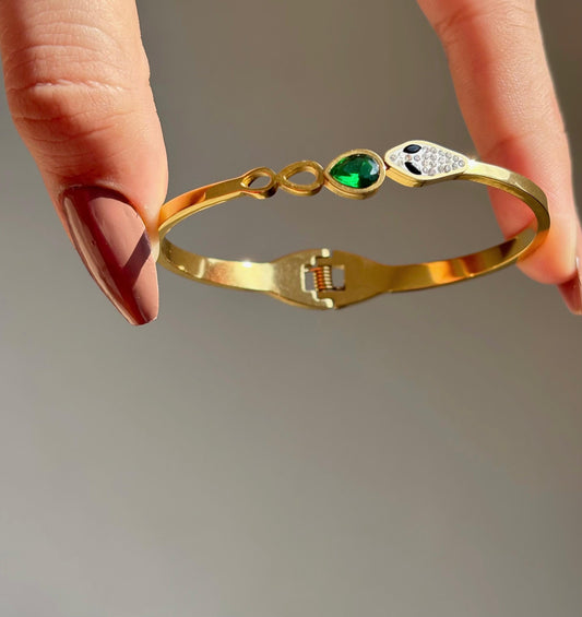 Elegant Serpent Bangle
