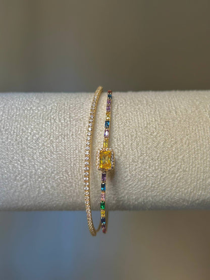 Vibrant Emerald-Cut Flex Bangle