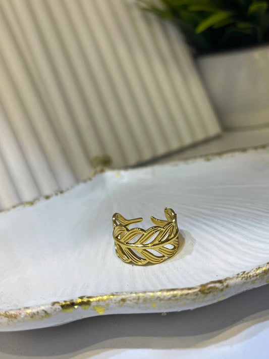 Golden Leaf Ring