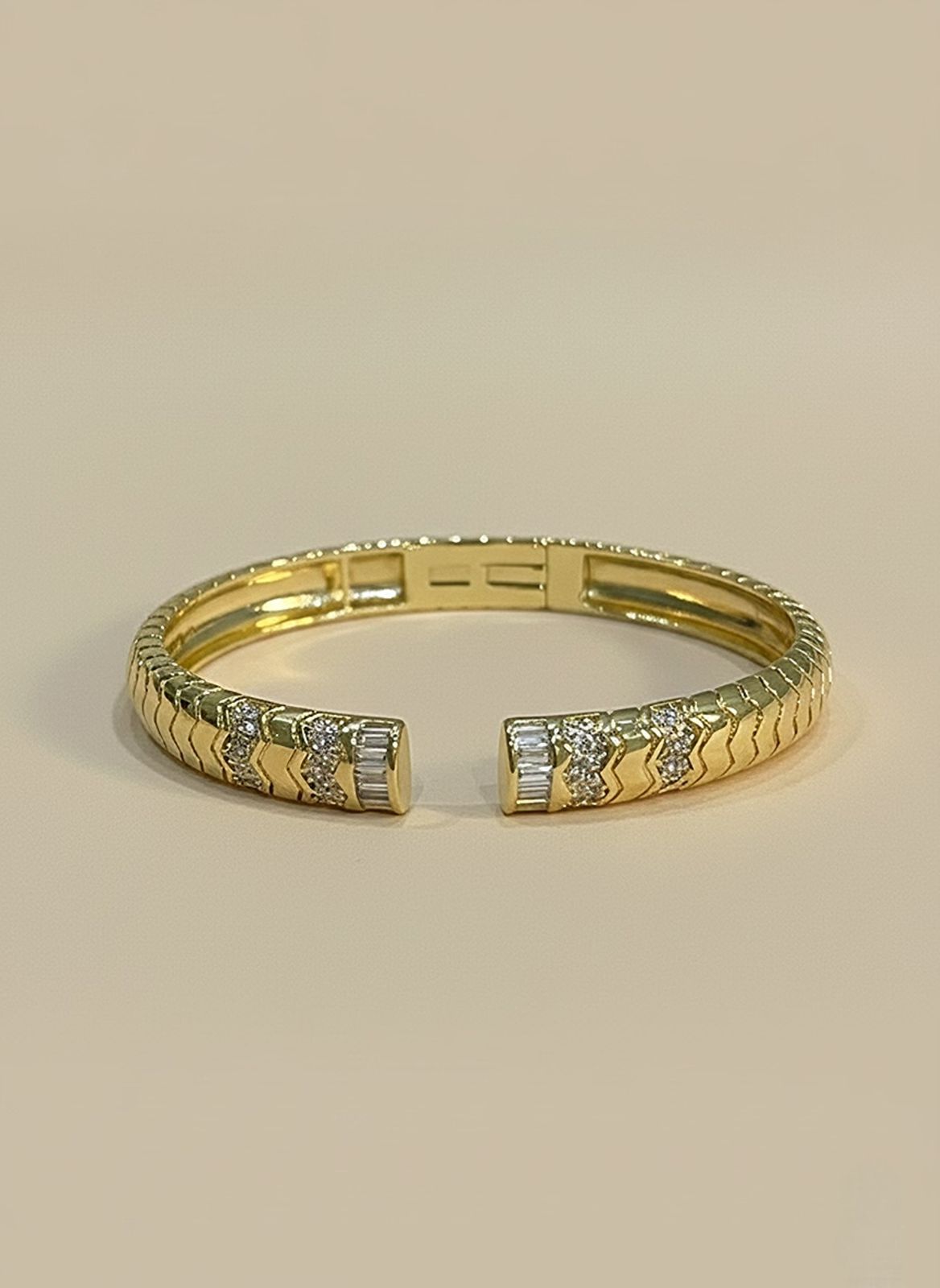 Chevron Sparkle Gold Cuff