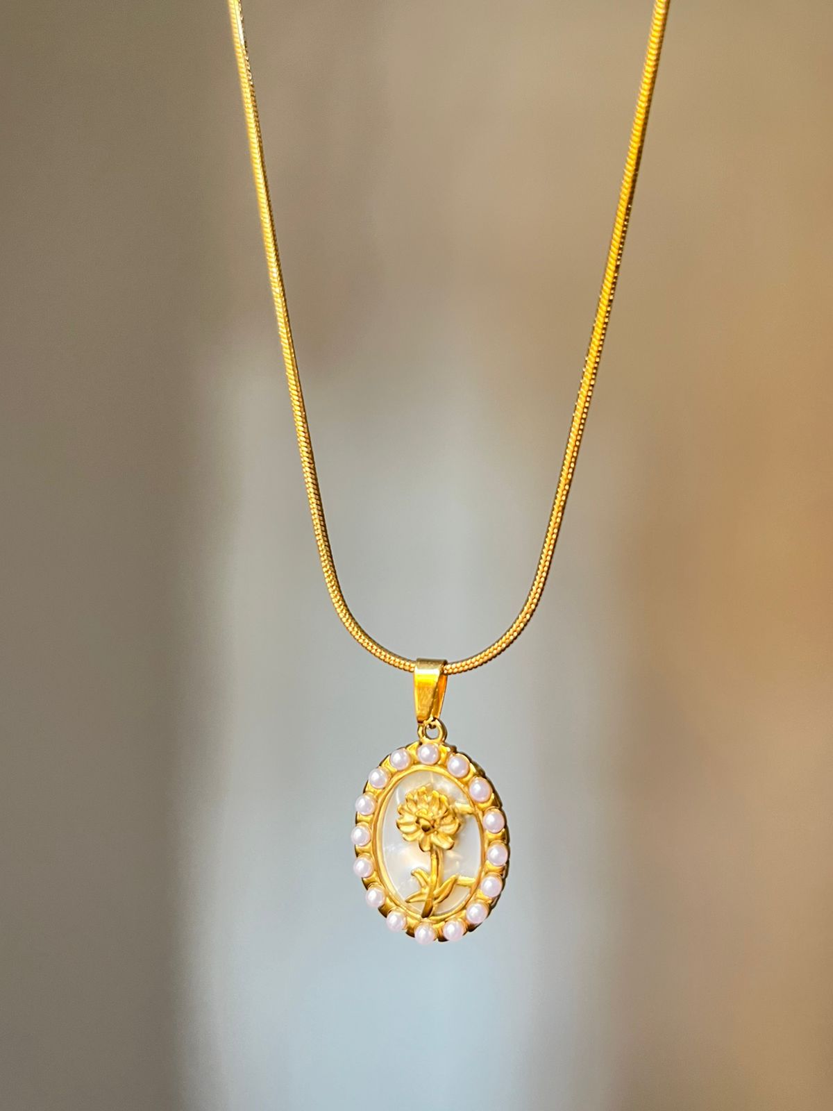 Golden Floral Pearl Set