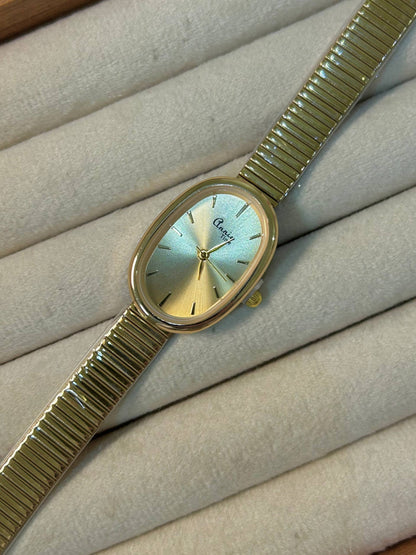 Vintage Oval Charm Watch