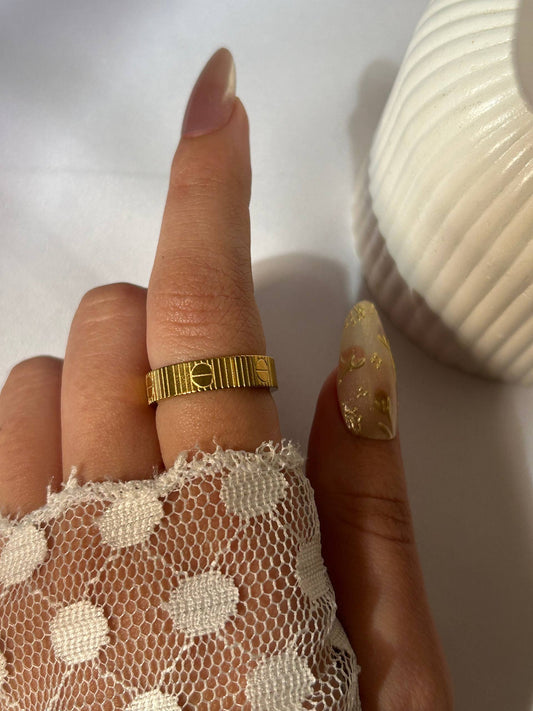 Golden Geometric Band