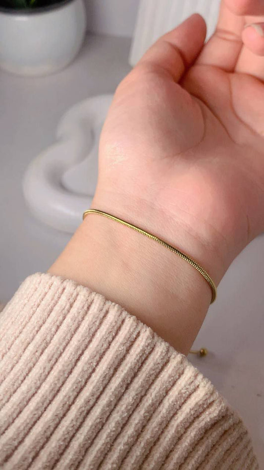 The Golden Simplicity Bracelet