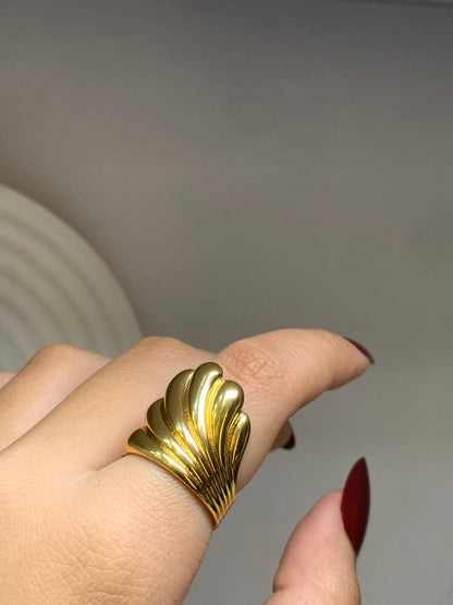 Wavy Gold Ring