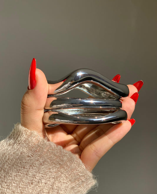 Modern Wave Bangle