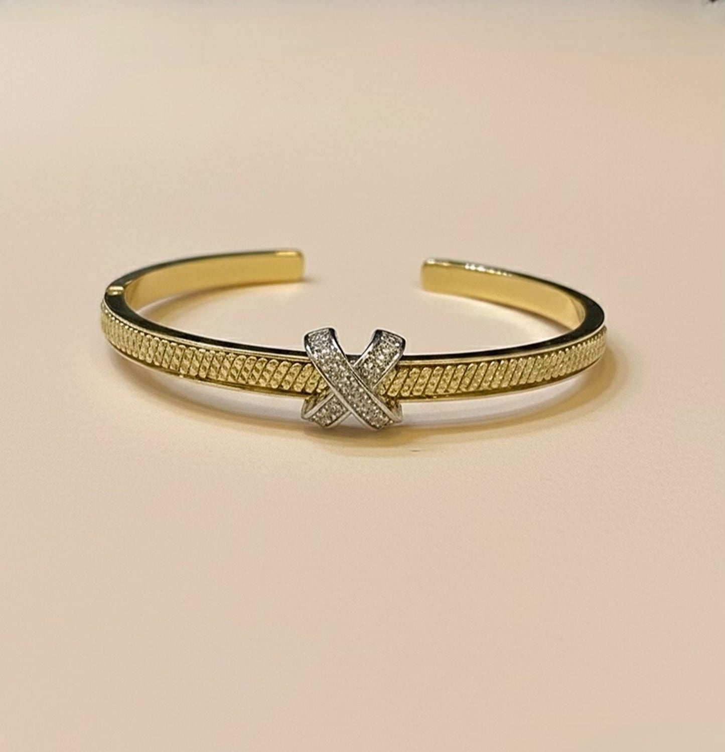Vintage Ribbon Cross Bangle