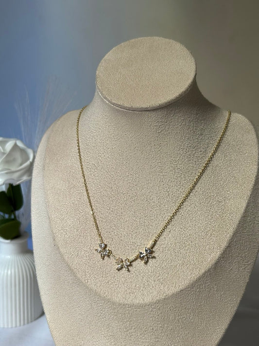 Sparkling Bow Ribbon Necklace