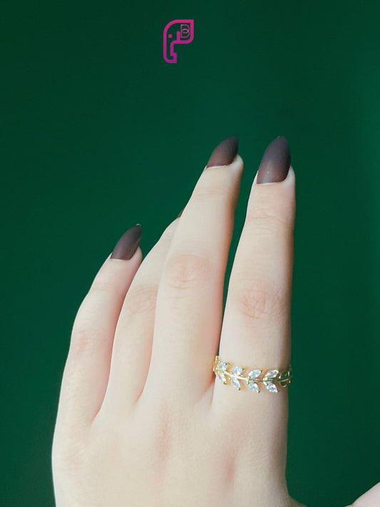 Sparkling Leaves Ring