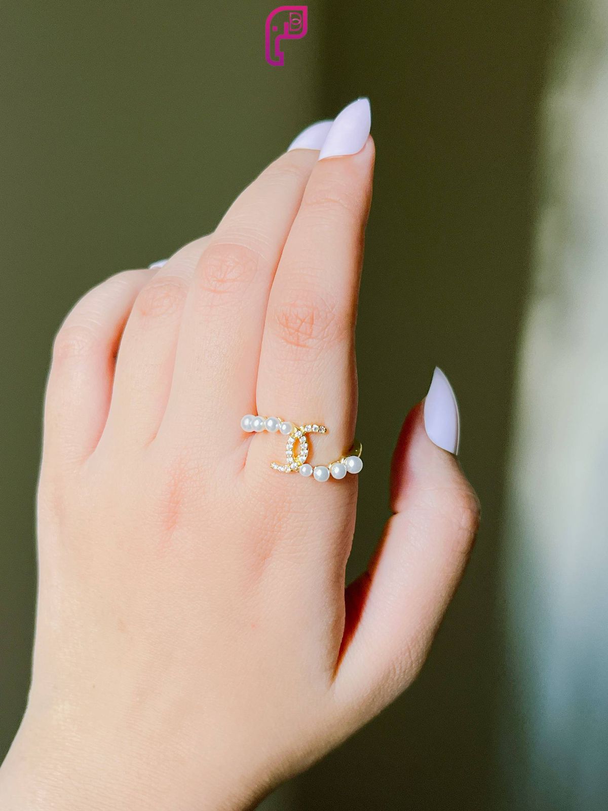 Pearl Interlock Ring
