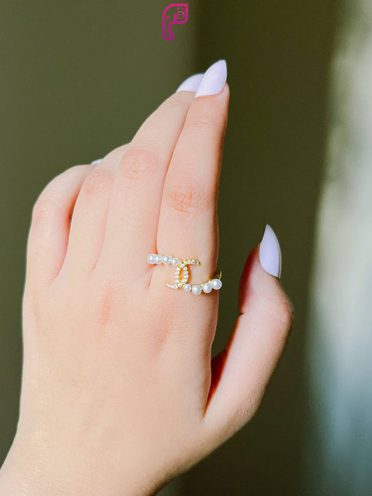 Pearl Interlock Ring