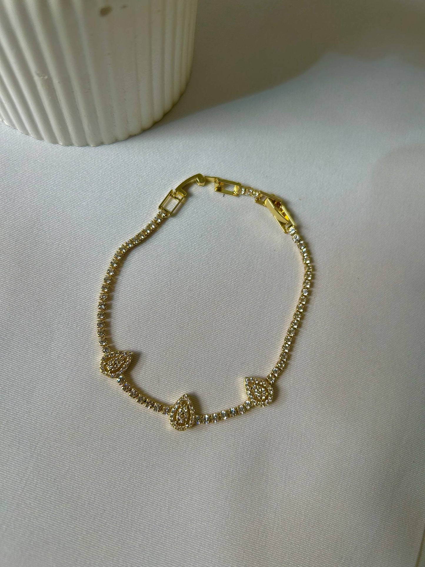 Teardrop Glamour Bracelet