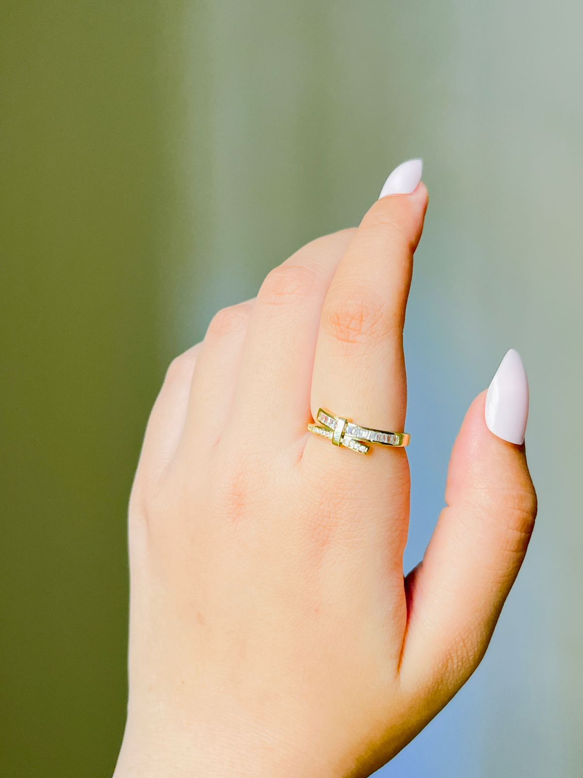 Sparkling Crisscross Ring